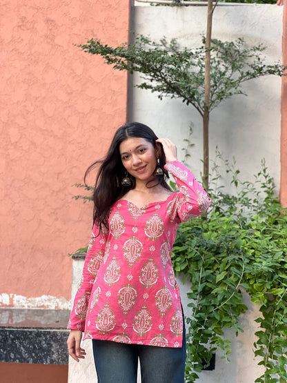 Rosé Long Sleeve Backless Kurti 🌸