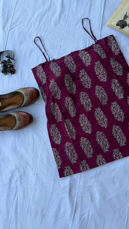 Magenta Meher Backless Kurti