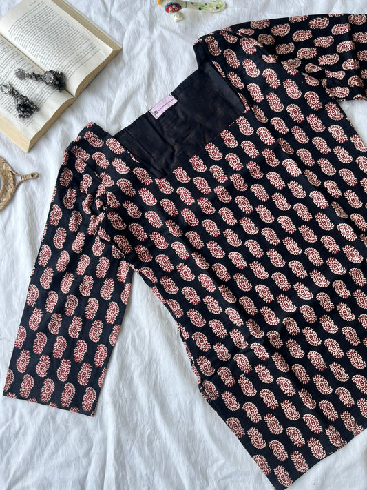 Black & Red  Paisley 3/4 Sleeve Kurti