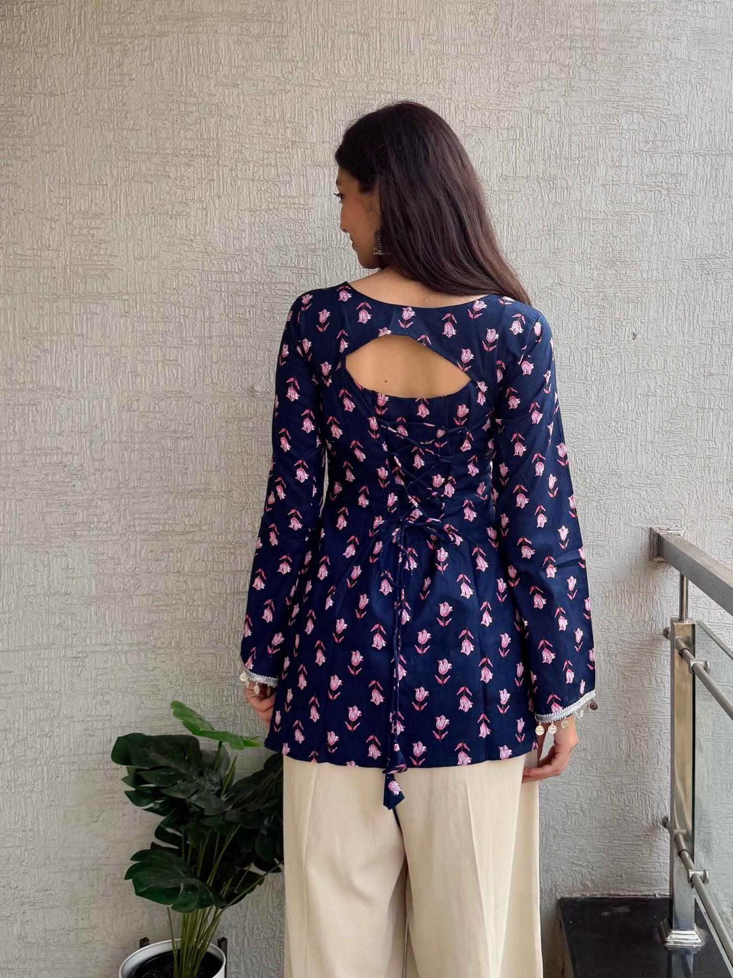 Noor Midnight Convertible Kurti