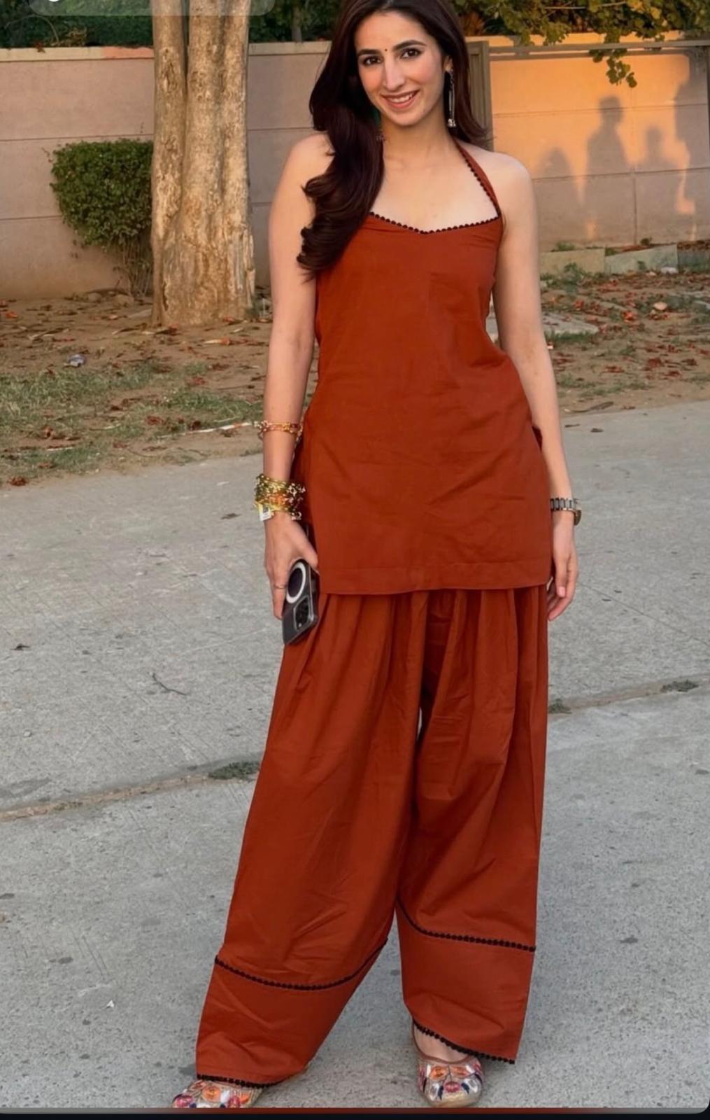 Terracotta Kaajal Halter Farshi Set (2-Piece)