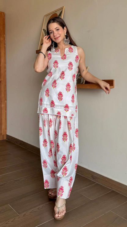Gulabi Gul Farshi Set (2-Piece)